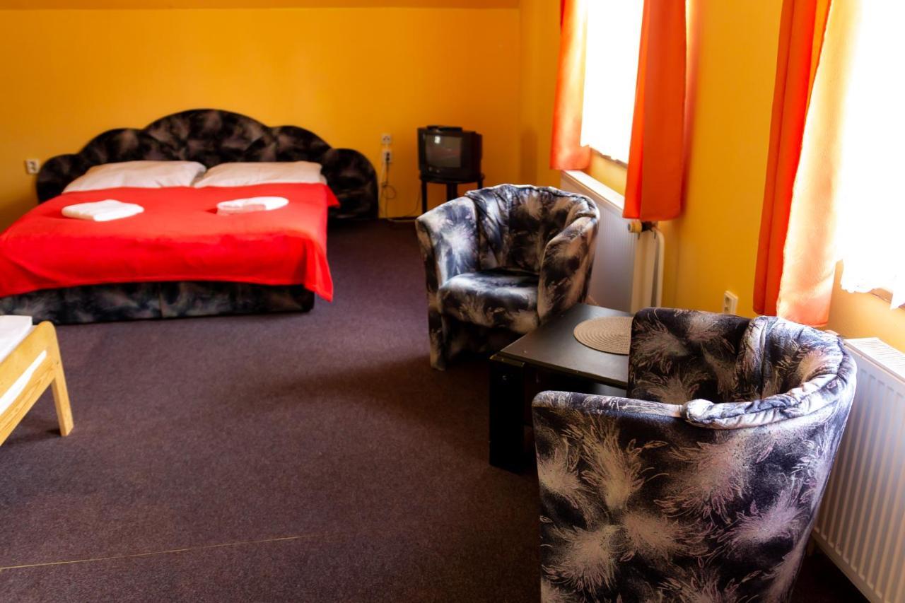 U Prazaka Hotel Bublava Buitenkant foto